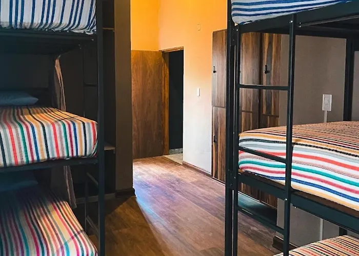 Hostel Casa Varuna *